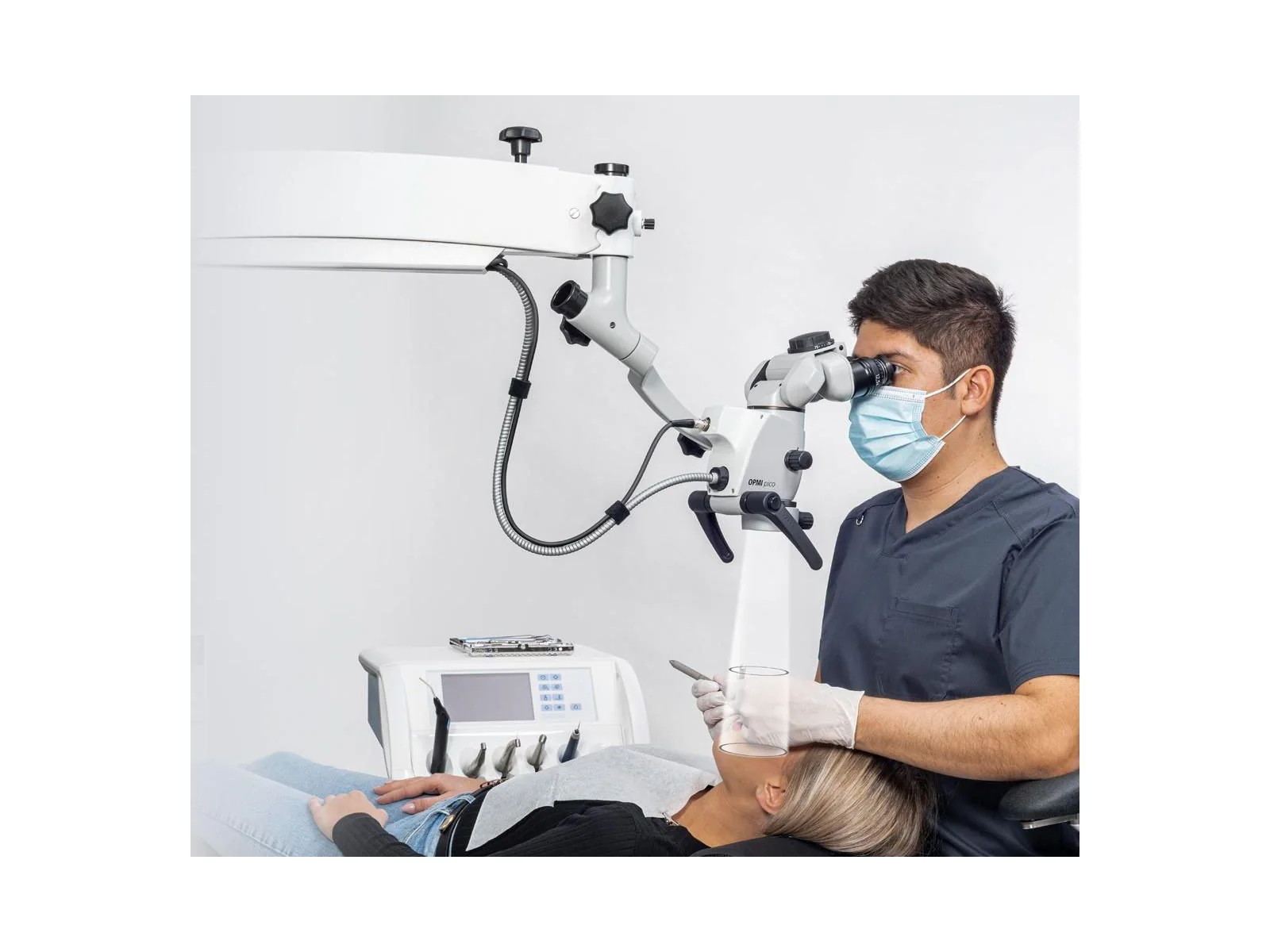 Carl Zeiss OPMI Pico